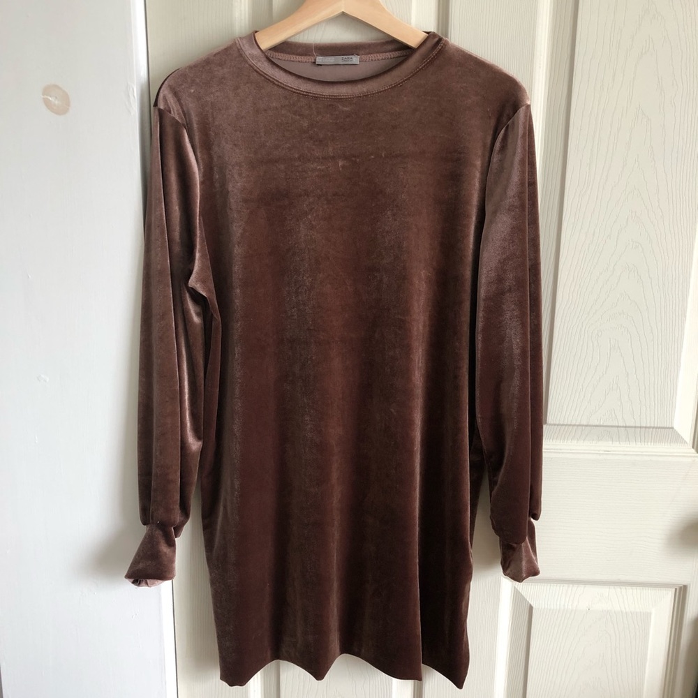 Long sleeve velvet dress